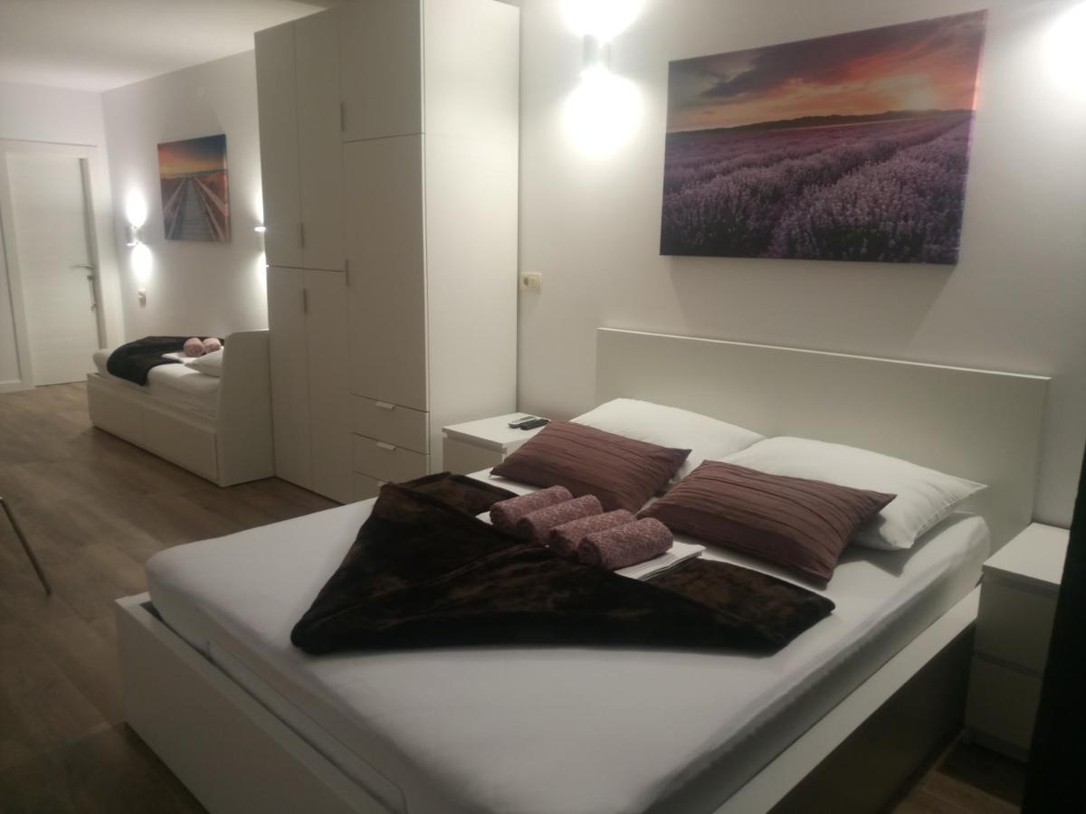 Apartmani Kujundzic Duće Buitenkant foto