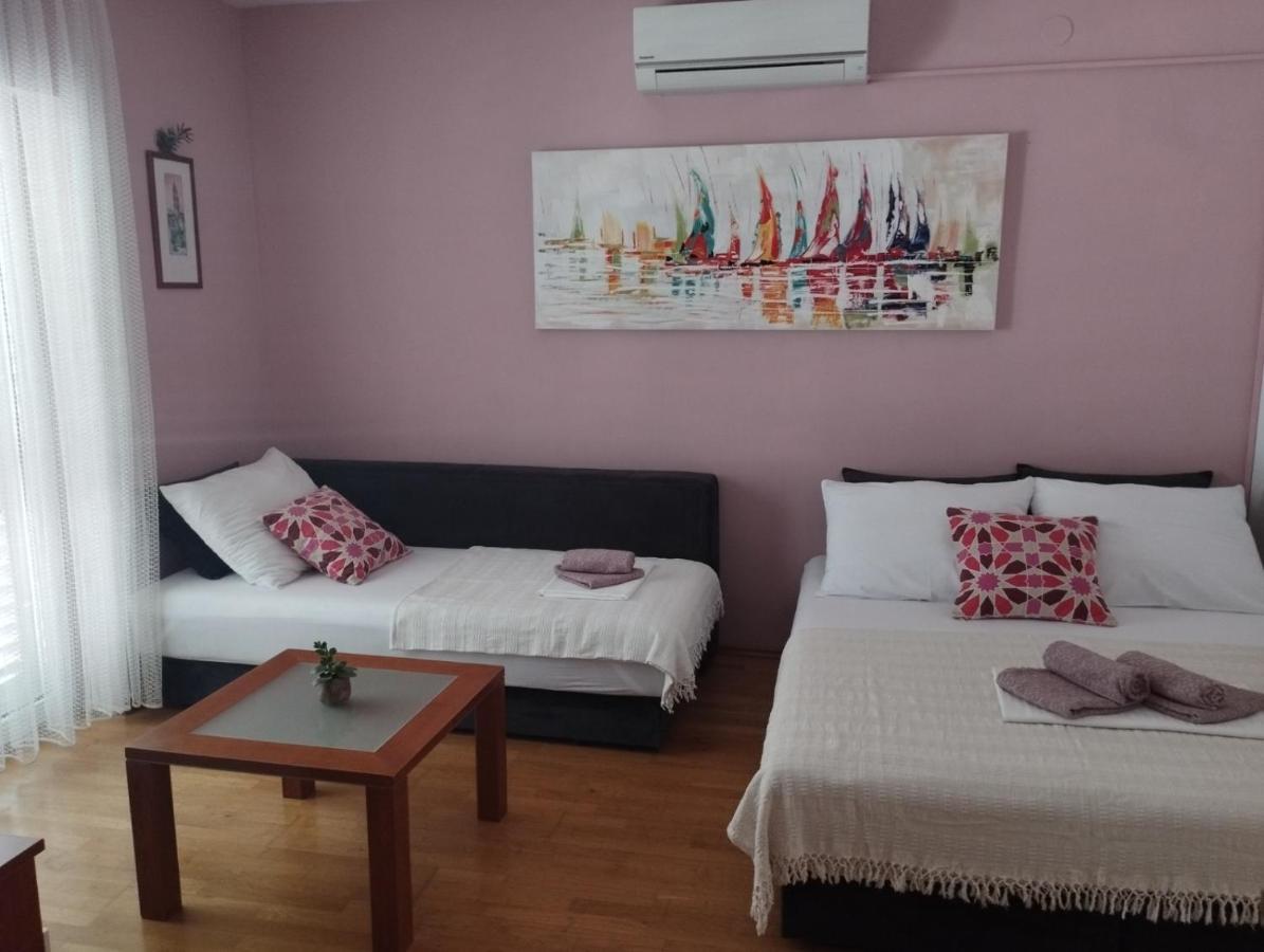 Apartmani Kujundzic Duće Buitenkant foto