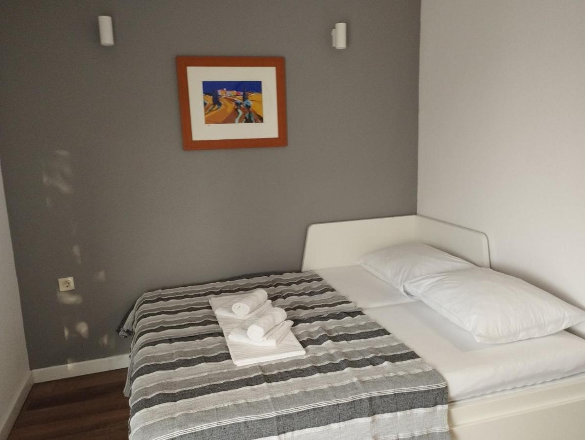 Apartmani Kujundzic Duće Buitenkant foto