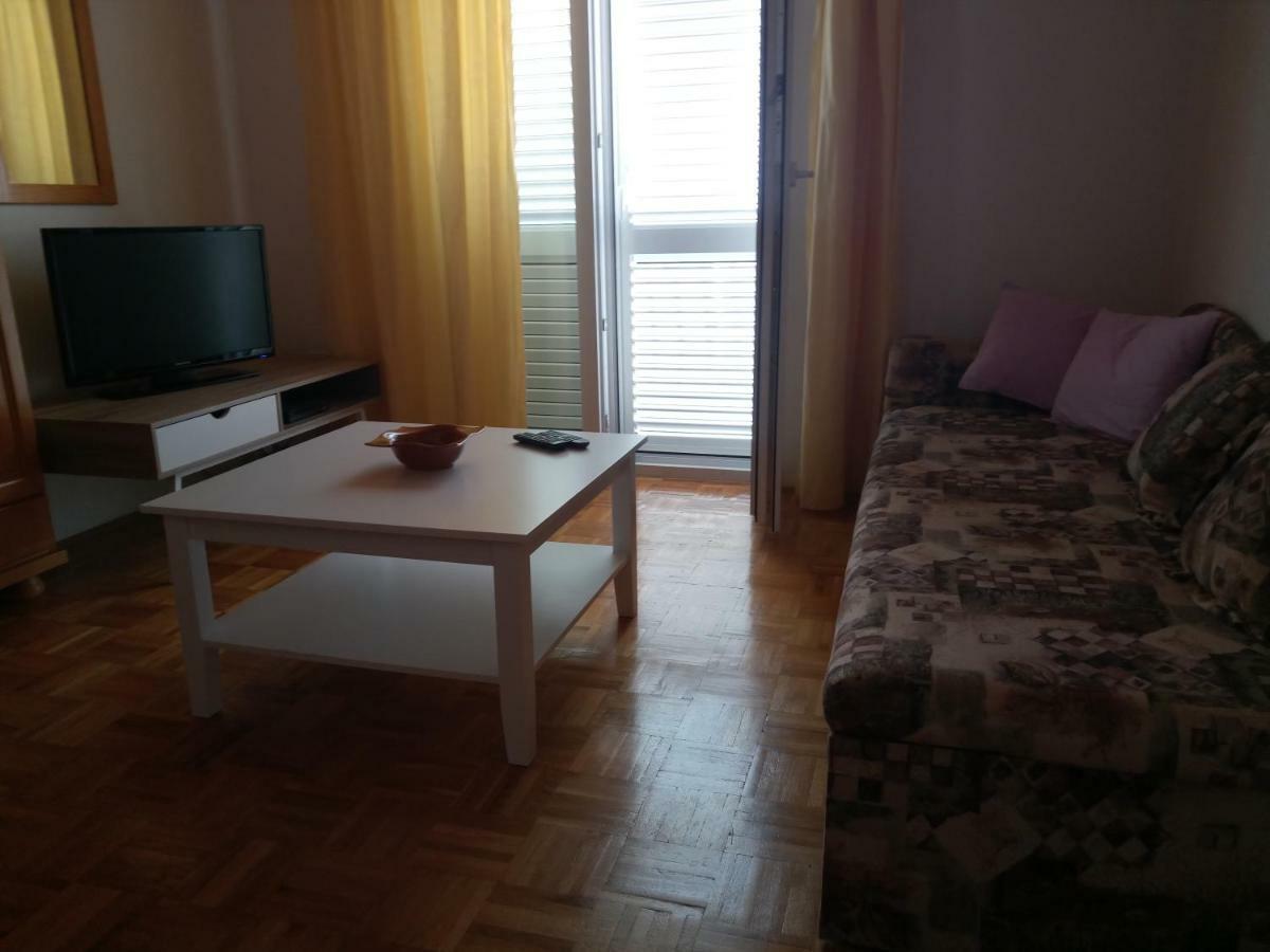 Apartmani Kujundzic Duće Buitenkant foto